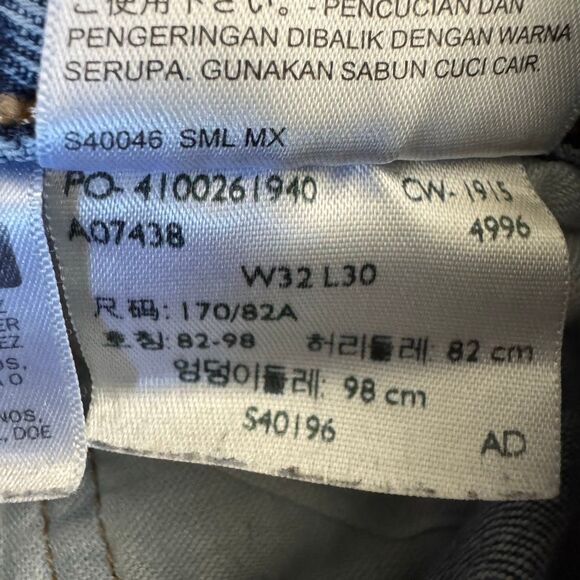 Levi’s 501 Blue Denim Button Fly High Waisted Blue Jeans Size 32 Classic Iconic - Picture 9 of 11